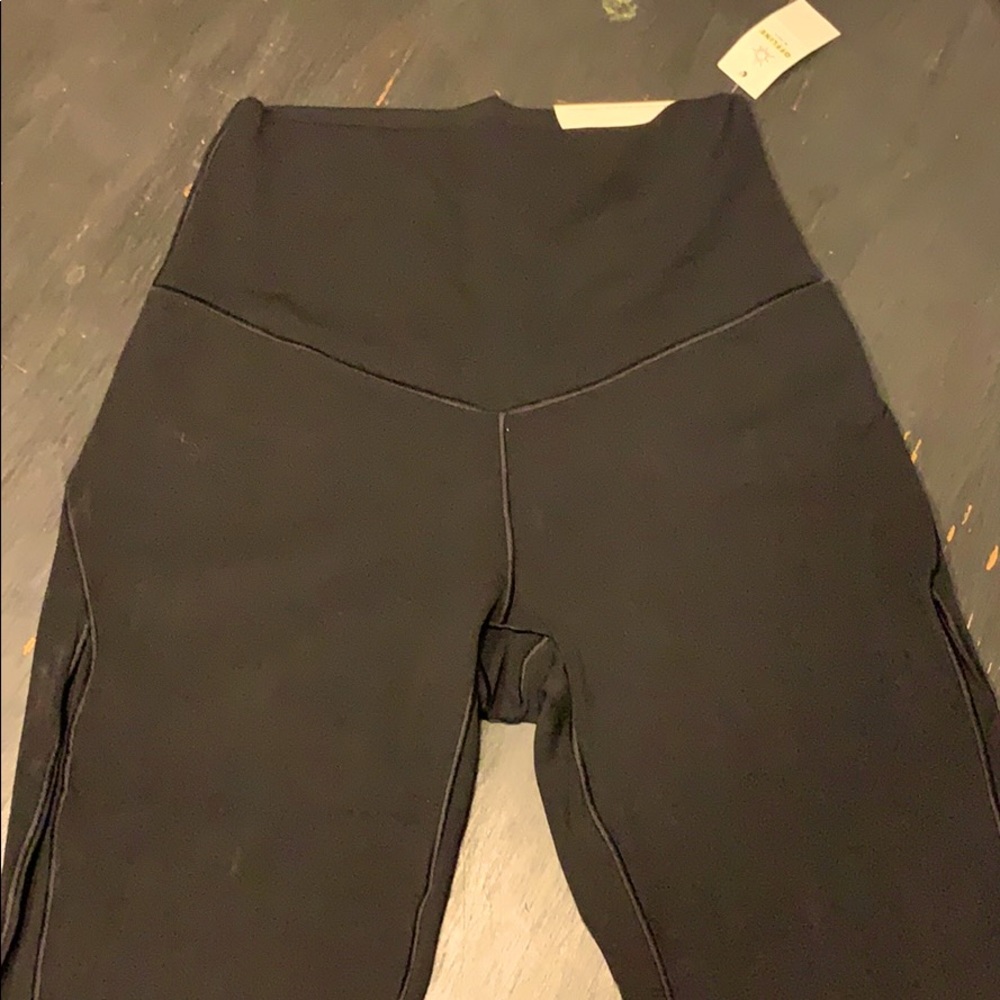 Aerie offline small hi-rise short black leggings